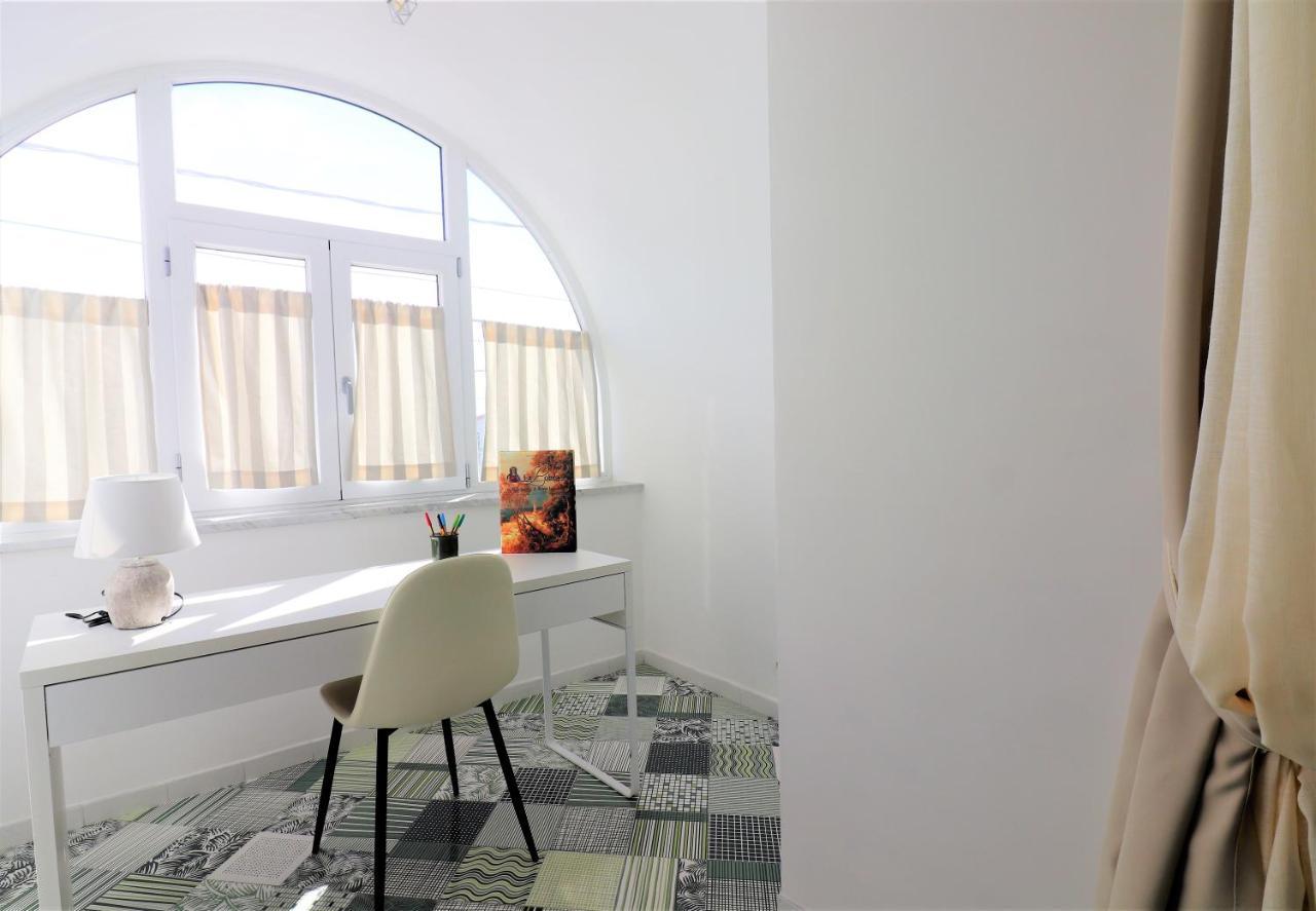 Mary'S Apartments - De Vivo Realty Massa Lubrense Extérieur photo