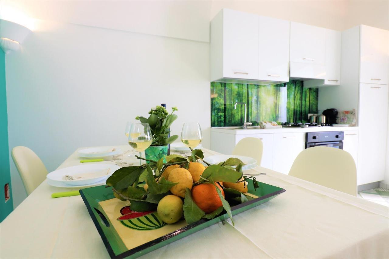 Mary'S Apartments - De Vivo Realty Massa Lubrense Extérieur photo